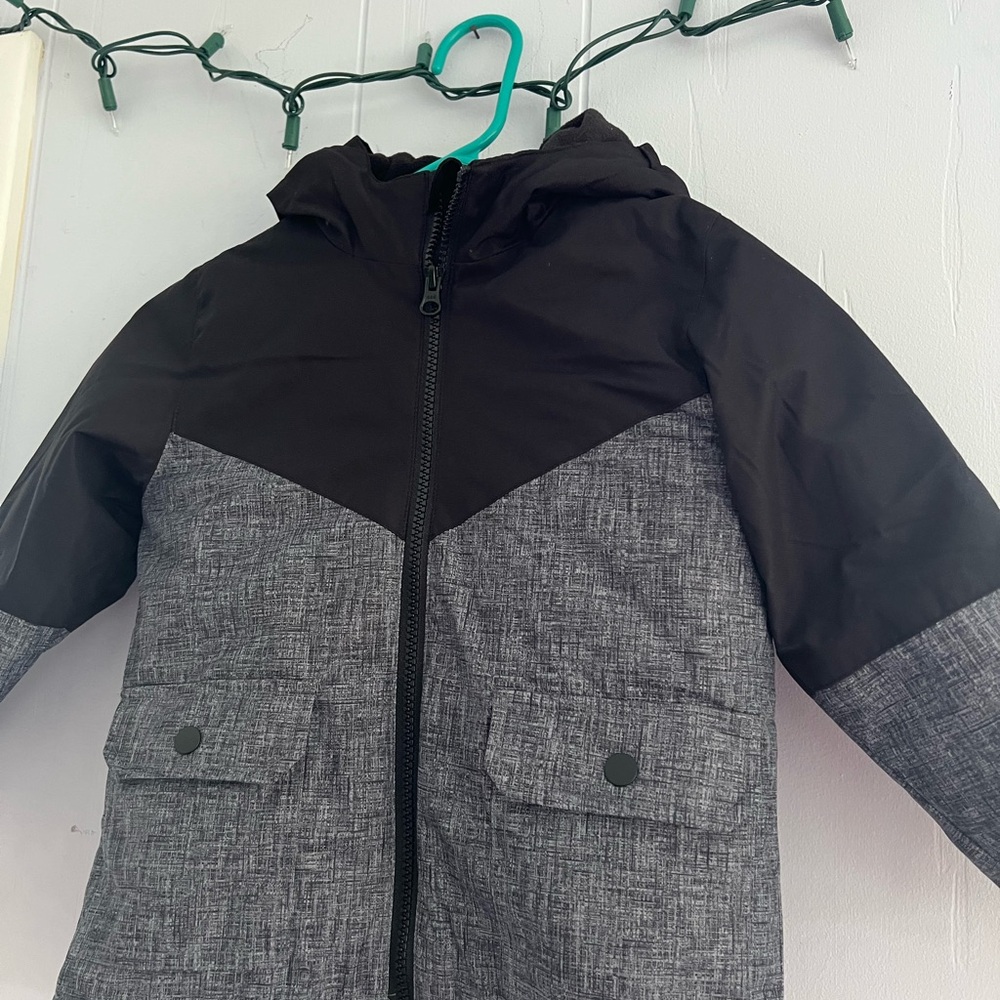 Swiss Tech Modern Black and Gray Puffer Jacket
